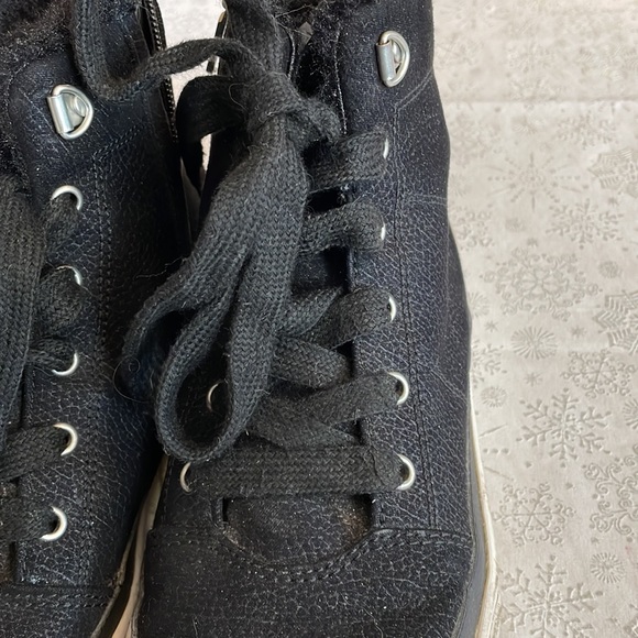 Roxy shoes - Picture 2 of 9